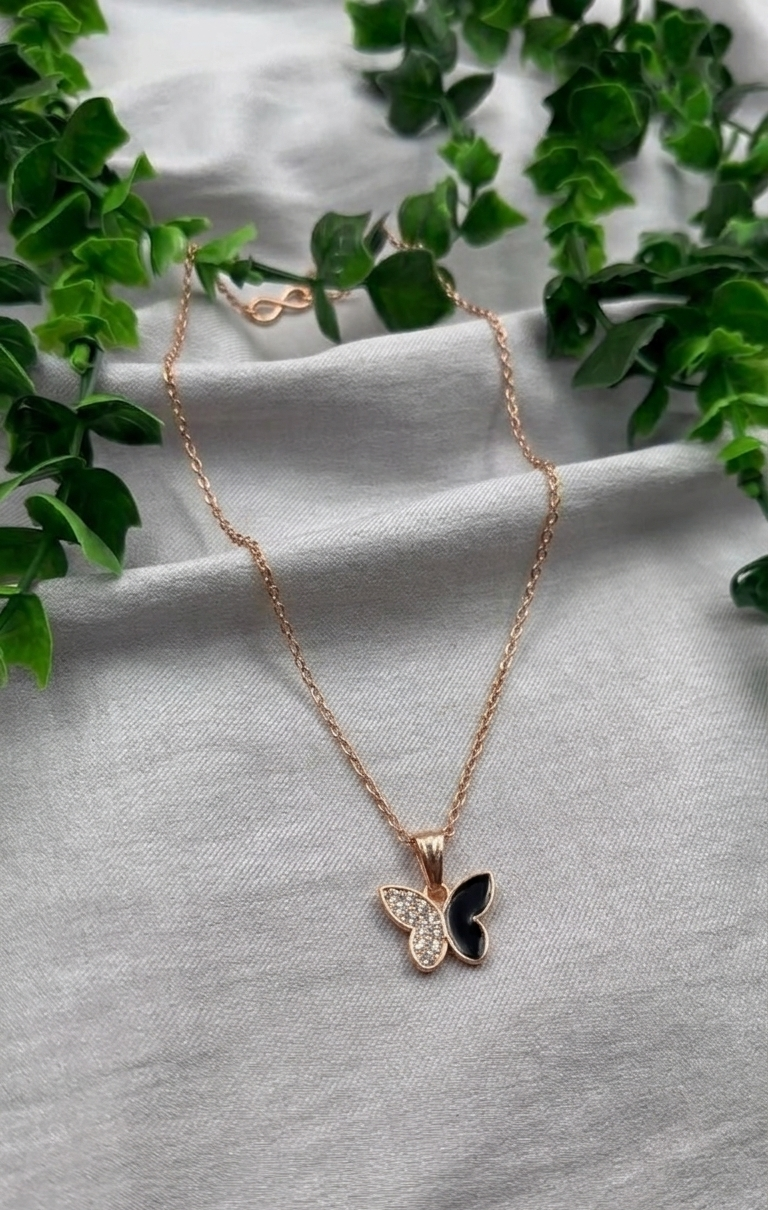 Mangamta Dainty Dual-Tone Butterfly Motif Imitation Pendant Necklace