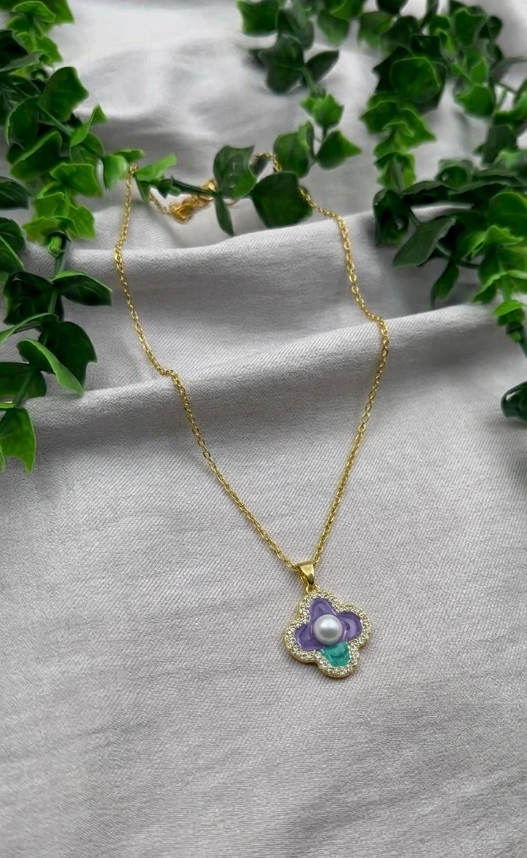 Mangamta Four-Petal Enamel Flower with Pearl Center Imitation Necklace