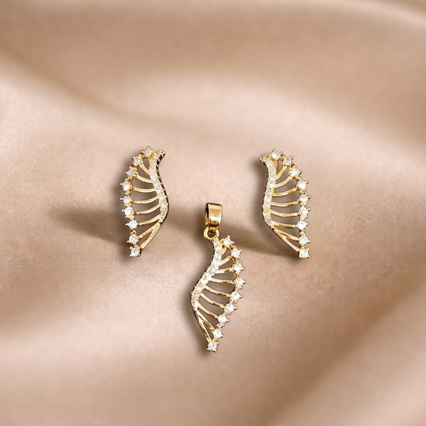Mangamta Wing Design Pendant Set